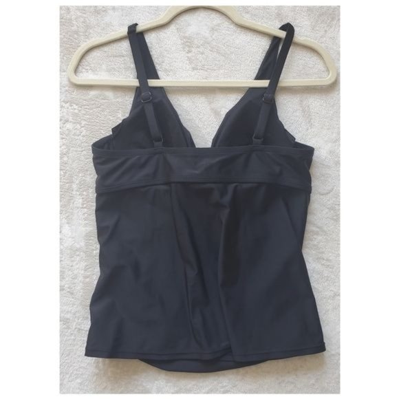 Catalina twist front underwire Black minimalist tankini top size 8-10 - Picture 7 of 8